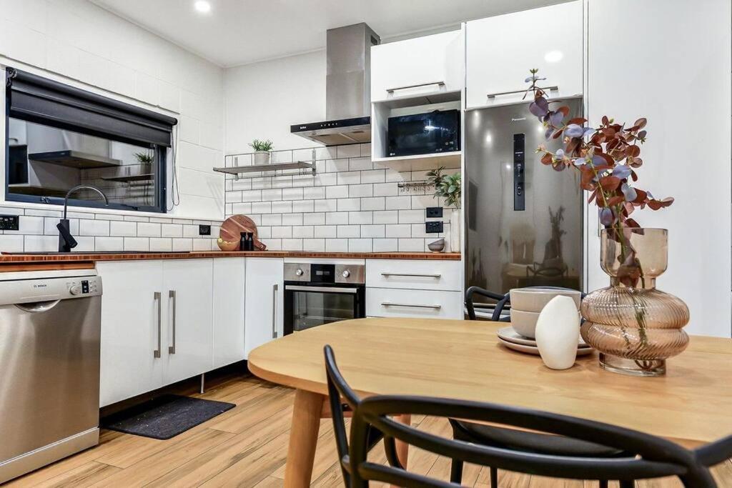 Riverside Apartment Hamilton Exterior foto